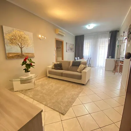 Apartment R&r *